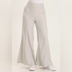 WEARABLES
FAULK TWILL PULL-ON BELL BOTTOMS
 In Sonic Silver
